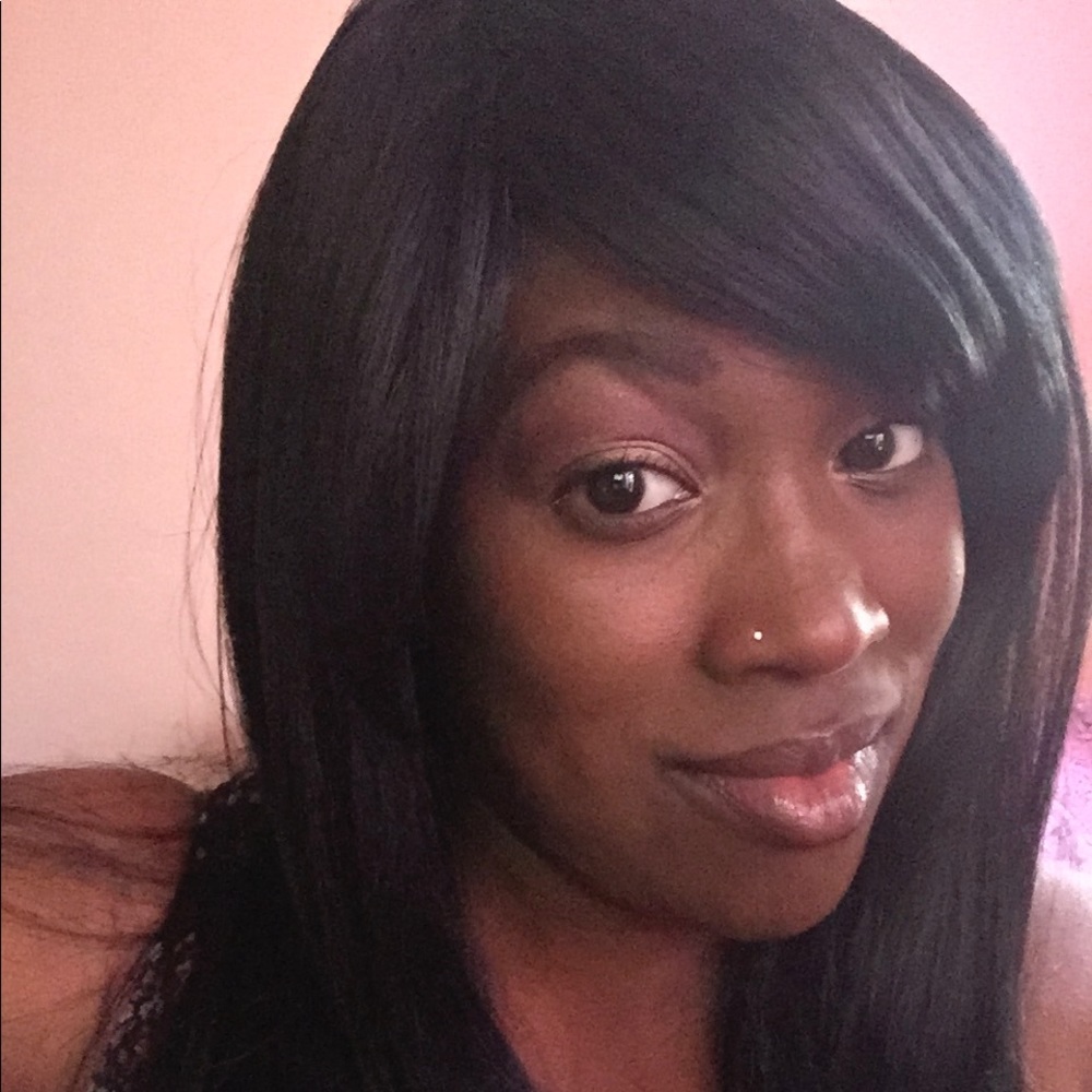 Meet your Posher, Candice